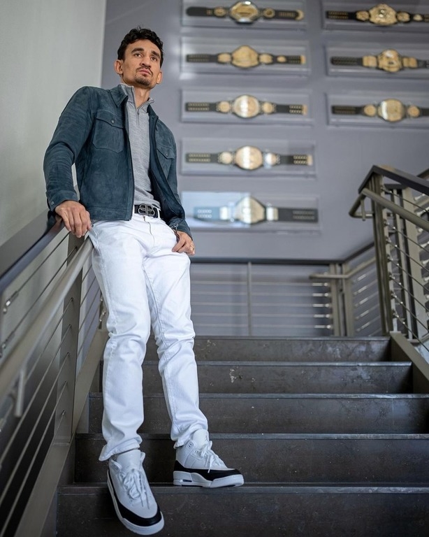 Макс Холлоуэй.