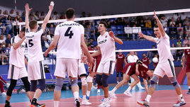 Две победы на классе. Российские волейболисты без шансов обыграли сборную Белоруссии