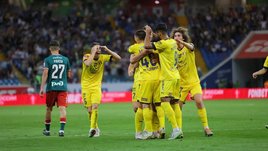 «Локомотив» снова теряет очки — на этот раз проиграли в Кубке «Ростову». Разницу сделал дублер Комличенко Голенков