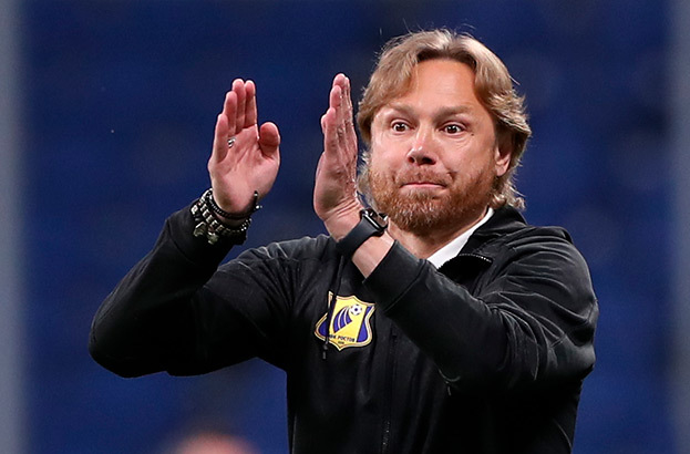 Валерий Карпин.