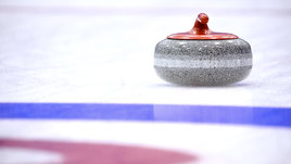 Звезду эстонского керлинга дисквалифицировали за игру в России. Драма Михаила Власова