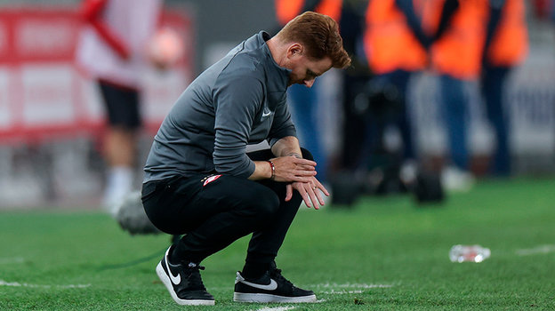 Гильермо Абаскаль. Главный тренер «Спартака» Гильермо Абаскаль.