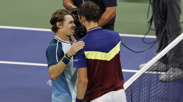 Алекс Де Минаур и Даниил Медведев.