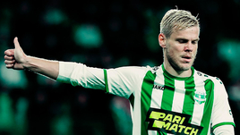 Футболист «Ариса» Александр Кокорин.