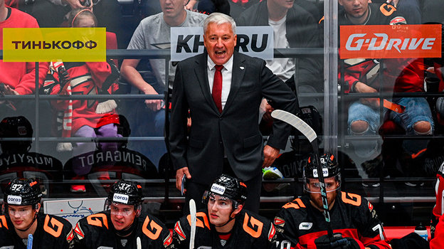 Михаил Кравец. Главный тренер «Авангарда» Михаил Кравец.