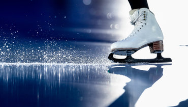 Катание на коньках.