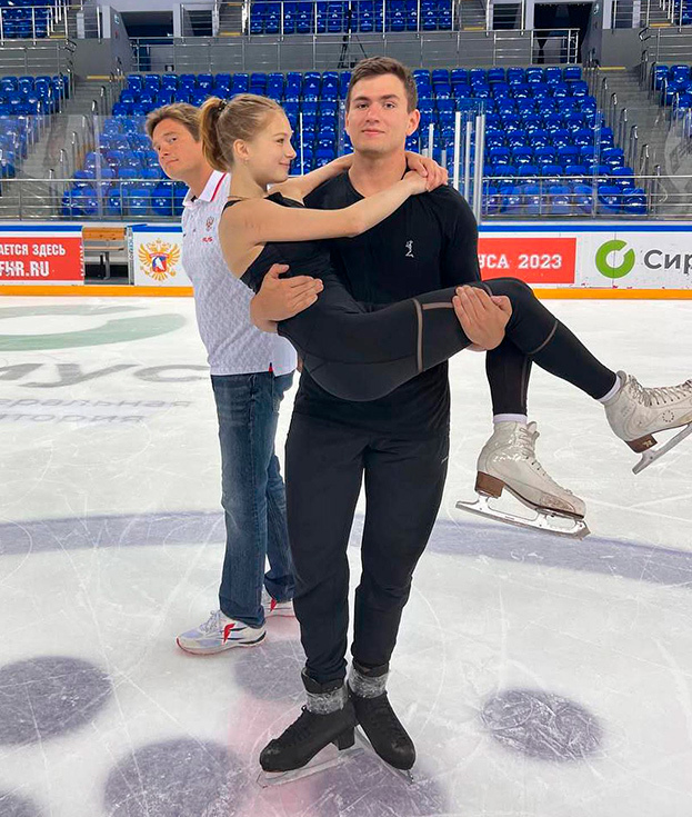 Таисия Собинина и Денис Ходыкин.