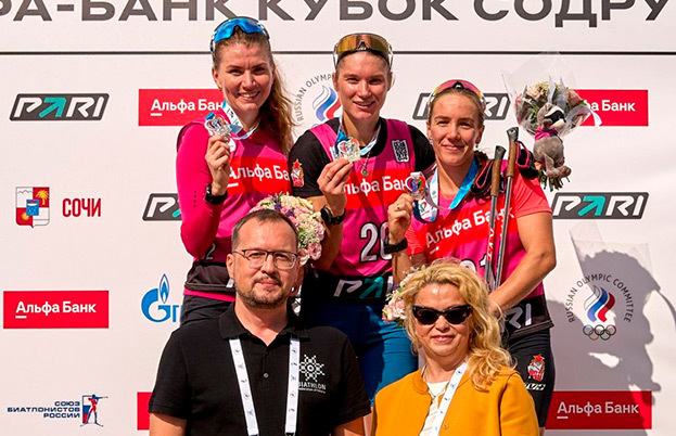 Призеры женского спринта: Виктория Сливко, Ирина Казакевич, Наталия Шевченко.