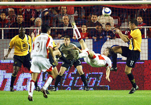 Серхио Рамос в игре за «Севилью».