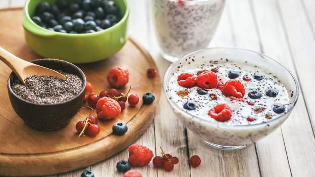 Семена чиа: рецепт йогурта. Йогурт с семенами чиа, малиной и голубикой