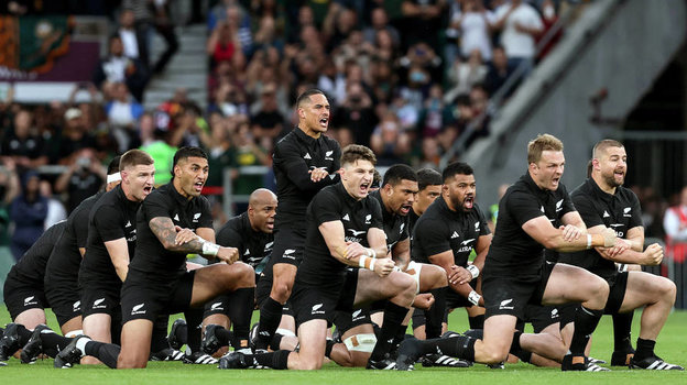 Танец «хака» от игроков сборной Новой Зеландии.