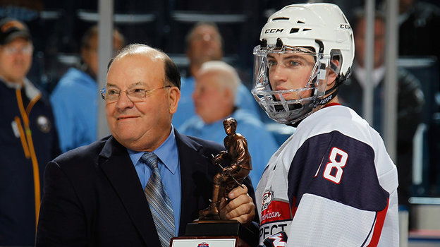 Скотти Боумэн (слева).