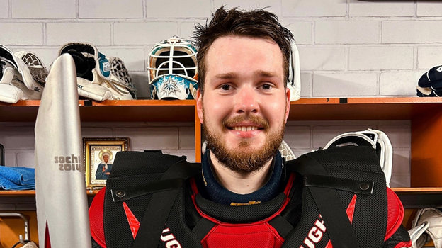 Максим Третьяк. Вратарь Максим Третьяк.