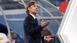 Главный тренер сборной России Валерий Карпин