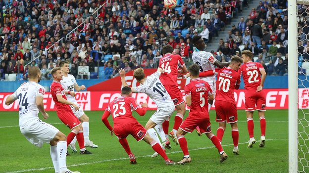 Опасный момент у ворот «Спартака».