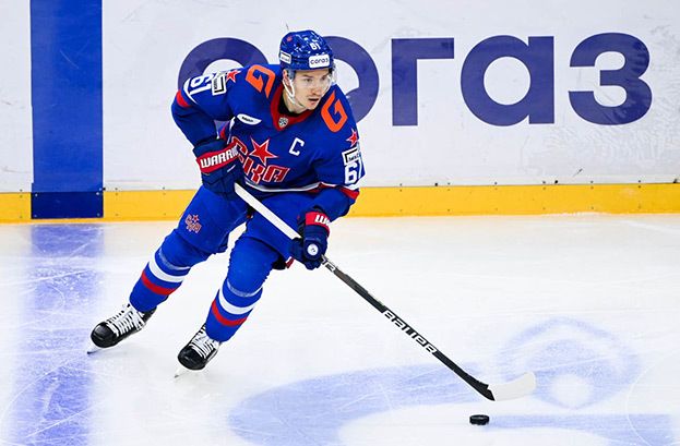 Марат Хайруллин. Хоккеист СКА Марат Хайруллин.