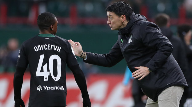 Олакунле Олусегун и Владимир Ивич. Олакунле Олусегун и Владимир Ивич