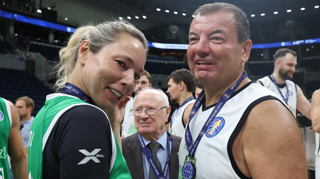 Илона Корстин, Евгений Гомельский, Сергей Кущенко. Илона Корстин, Евгений Гомельский, Сергей Кущенко