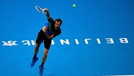 Соперник Медведева внезапно превратился в первую ракетку мира. Нервная победа россиянина в Пекине