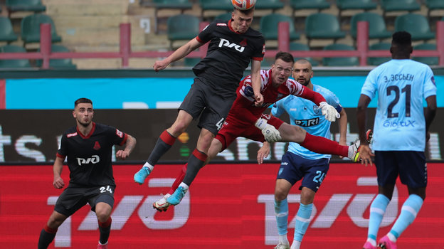 Футболист Александр Сильянов