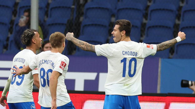 Бителло, Станислав Бессмертный и Федор Смолов