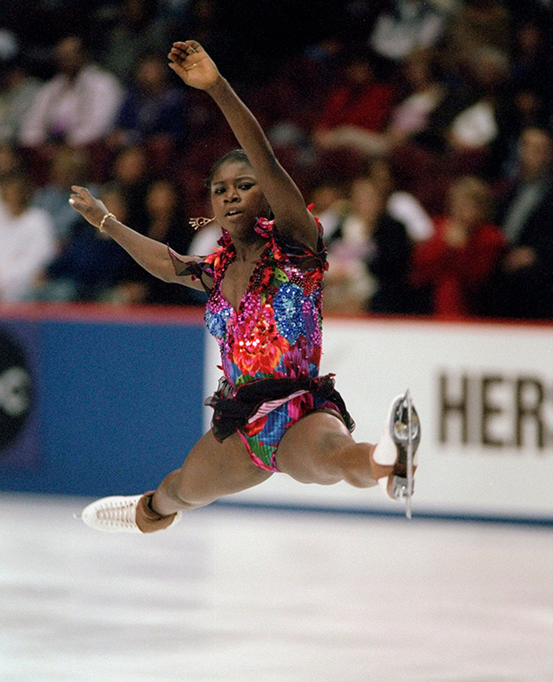 Сурия Бонали. Фигуристка Сурия Бонали.