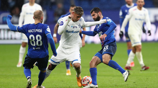 Футболисты Владислав Мастерной, Хорхе Карраскаль и Ираклий Квеквескири