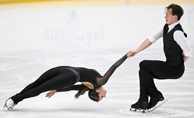 Мария Павлова и Алексей Святченко. Фигуристы Мария Павлова и Алексей Святченко.
