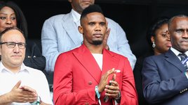 Это`О посетит Россию ради матча своего Камеруна. Недавно он играл в поддержку Украины