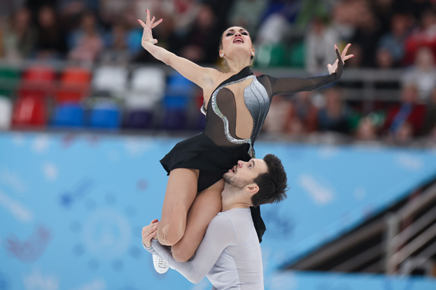 Елизавета Худайбердиева и Егор Базин. Фигуристы Елизавета Худайбердиева и Егор Базин