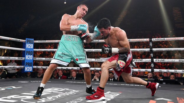 Тим Цзю и Брайан Мендоса. Боксеры Тим Цзю и Брайан Мендоса