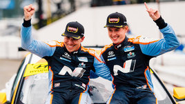 Парализованный гонщик выиграл чемпионат. Раньше он обгонял пилотов «Формулы-1»