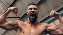 «Хочу сожрать Анкалаева!» Бразилец из UFC съел фото российского бойца и теперь идет за ним самим