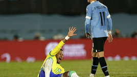 Кошмарная осень Неймара: спровоцировал серию скандалов и получил страшную травму в сборной