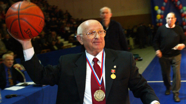 Александр Гомельский. Александр Гомельский