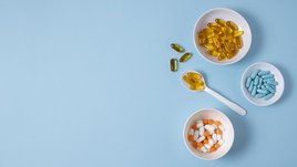 Витамины в мисках