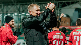 Главный тренер «Акрона» Евгений Калешин.