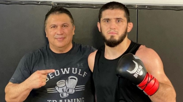 Ислам Махачев и Хавьер Мендес.