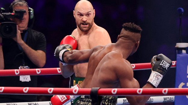 Тайсон Фьюри и Фрэнсис Нганну.