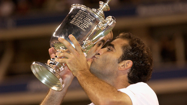 Пит Сампрас с кубком US Open-2002.