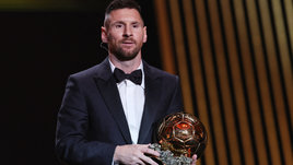 Футбольный МЕССИя. Почему Лео смотрит на любого конкурента за «Золотой мяч» из космоса