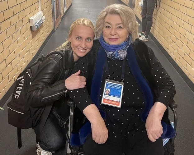 Елена Соколова и Татьяна Тарасова. Елена Соколова и Татьяна Тарасова