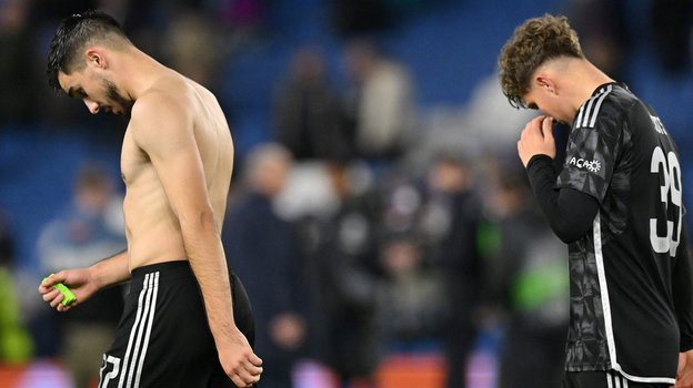 Йосип Шутало и Мика Годтс. Футболисты «Аякса» Йосип Шутало и Мика Годтс