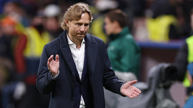 Валерий Карпин.