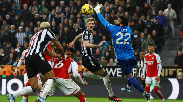 Момент, который привел к голу ворота «Арсенала».