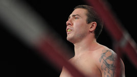 Чемпиона Европы по боксу задержали за стрельбу в центре Москвы. Он не поделил дверь с посетителем ресторана