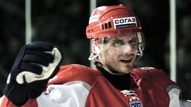 Хоккеист Алексей Яшин.