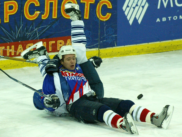 Эдуард Кудерметов. Хоккеист Эдуард Кудерметов