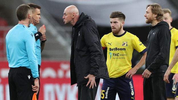 Кирилл Левников, Виктор Онопко, Данил Глебов и Валерий Карпин.