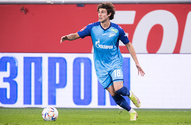 Александр Коваленко. Футболист «Зенита» Александр Коваленко.